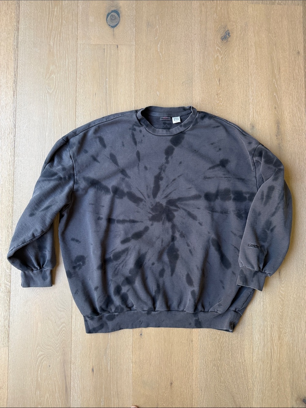 Levi's Charcoal and Black Spiral Tie-Dye Crew Sweatshirt